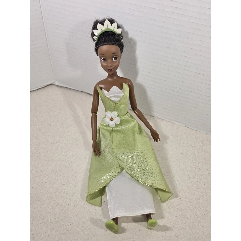 Disney Store Princess Tiana 12